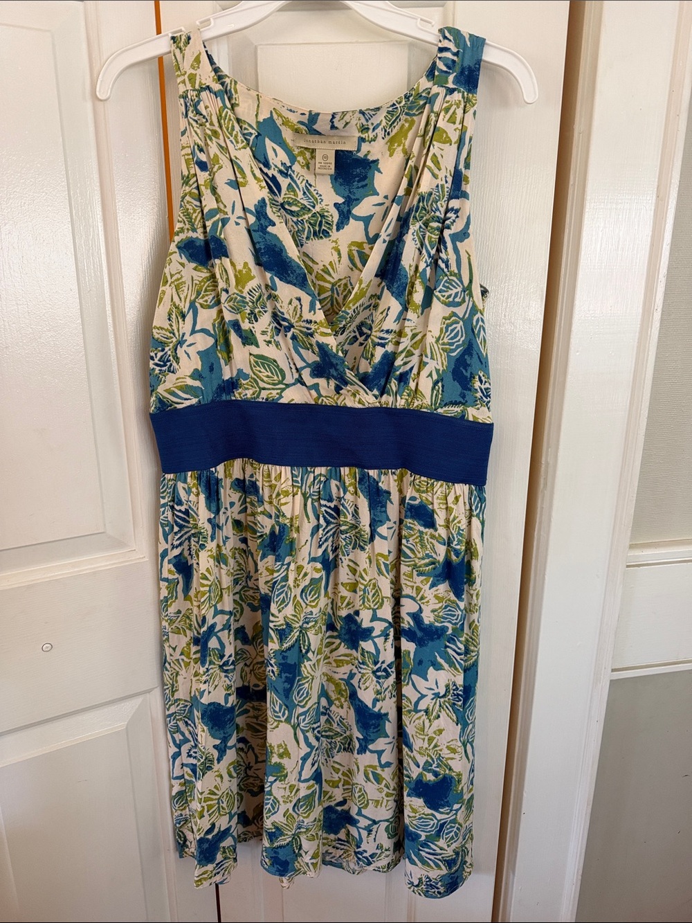 Floral Sundress with elastic Waist - size 10